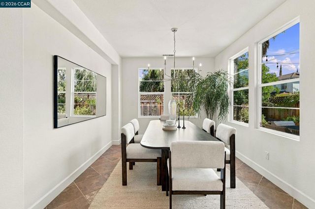 5279 S Montecito Dr, Concord, CA 94521
