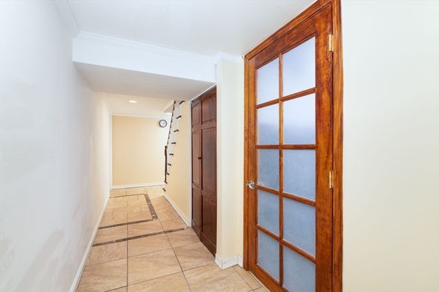 107 Fayette St, Quincy, MA 02171