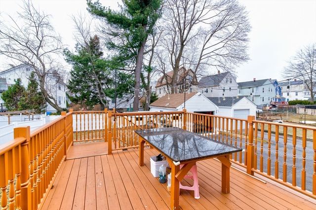 107 Fayette St, Quincy, MA 02171