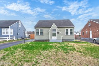 3 Brigadier Street, Colonie, NY 12205