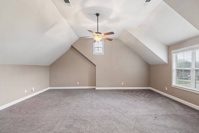 1007 Robert Lee Dr, Gallatin, TN 37066