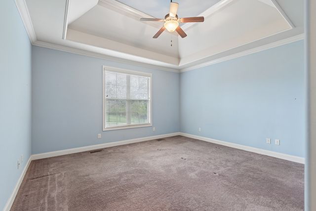 1007 Robert Lee Dr, Gallatin, TN 37066