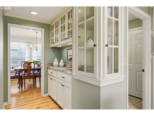 12323 Se ASHLEY St, Clackamas, OR 97015