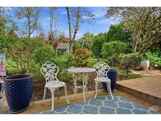 12323 Se ASHLEY St, Clackamas, OR 97015