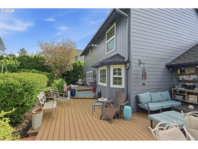 12323 Se ASHLEY St, Clackamas, OR 97015