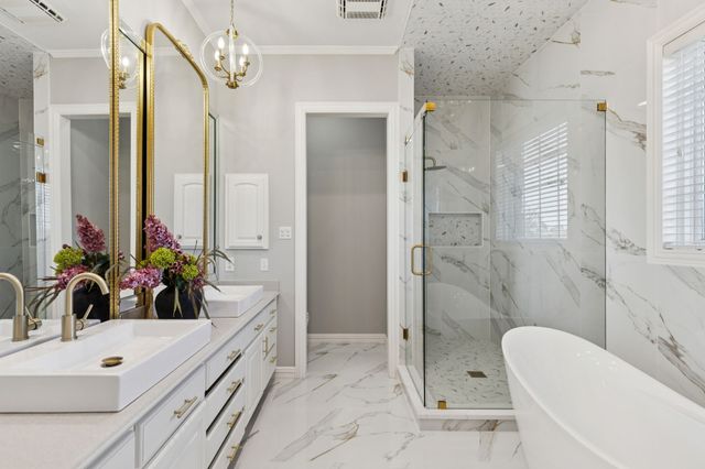 362 Woodland Hills Drive, Sherman, TX 75092