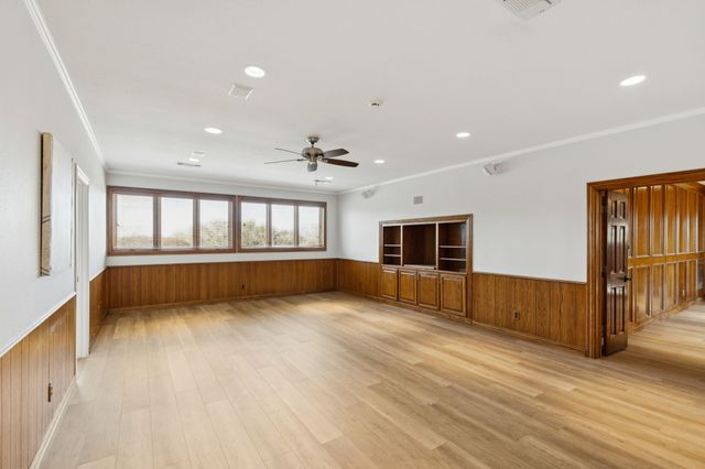 362 Woodland Hills Drive, Sherman, TX 75092