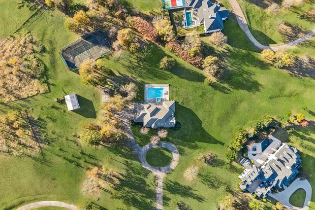 362 Woodland Hills Drive, Sherman, TX 75092