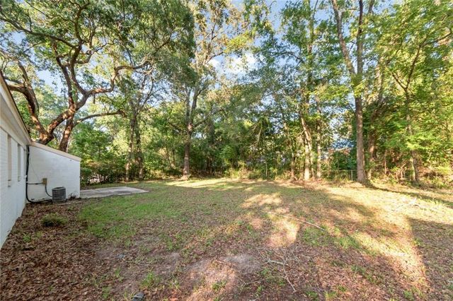 511 Meadow Wood Curve E, Mobile, AL 36609