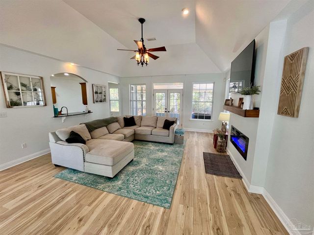 3470 Navigator Ave, Pensacola, FL 32506