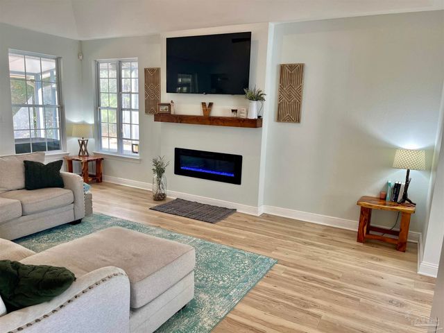 3470 Navigator Ave, Pensacola, FL 32506