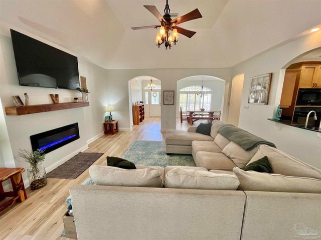 3470 Navigator Ave, Pensacola, FL 32506