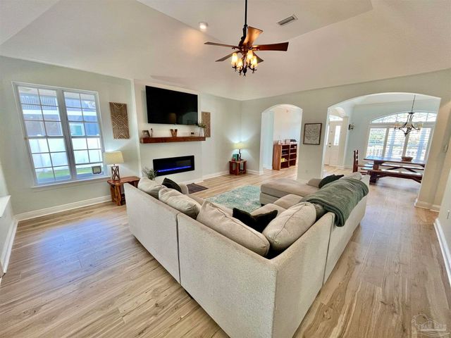 3470 Navigator Ave, Pensacola, FL 32506