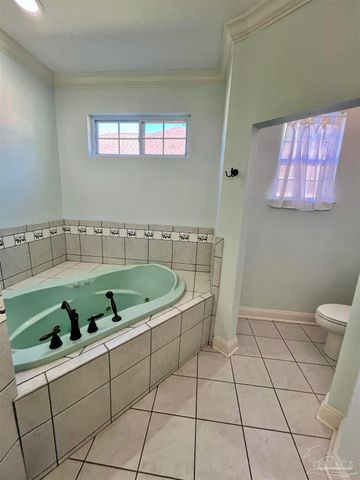 3470 Navigator Ave, Pensacola, FL 32506