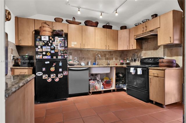 512 SW 21st Ave, Miami, FL 33135