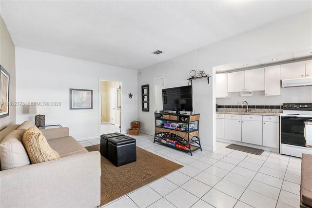 3133 S Ocean Dr 318, Hallandale Beach, FL 33009