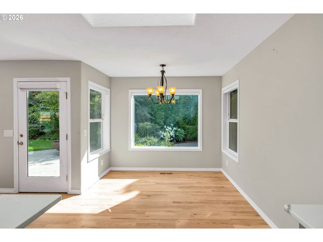 13179 GAFFNEY Ln, Oregon City, OR 97045