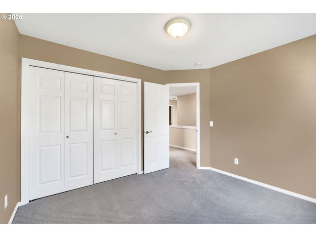 13179 GAFFNEY Ln, Oregon City, OR 97045