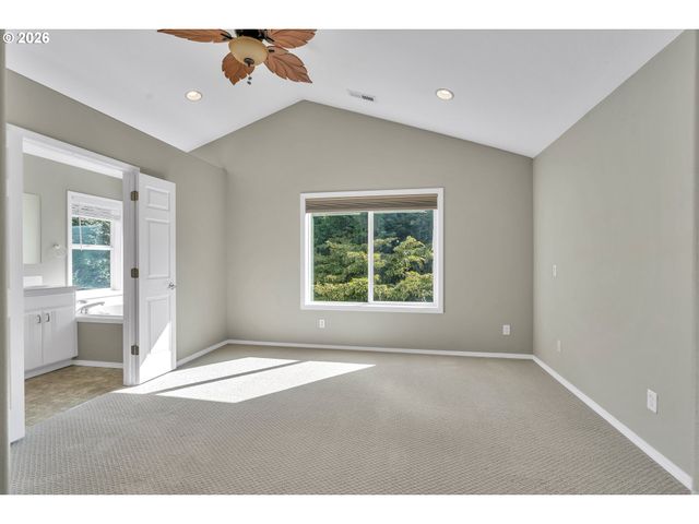 13179 GAFFNEY Ln, Oregon City, OR 97045