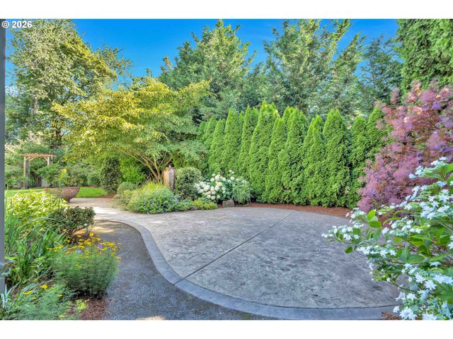 13179 GAFFNEY Ln, Oregon City, OR 97045