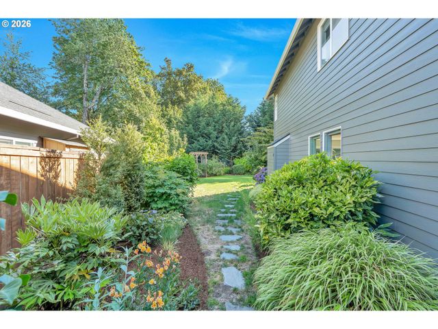 13179 GAFFNEY Ln, Oregon City, OR 97045