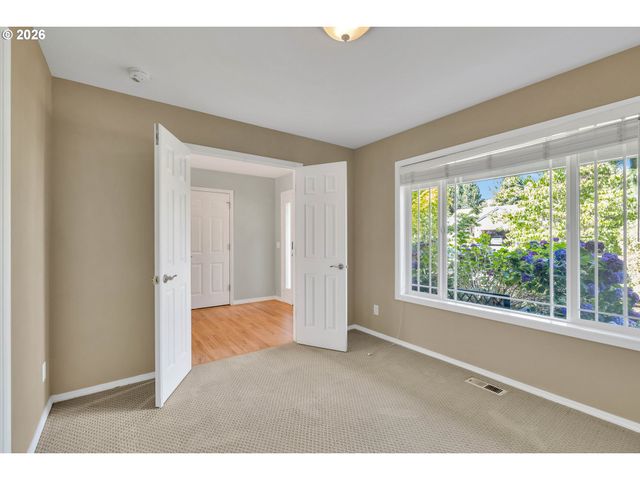 13179 GAFFNEY Ln, Oregon City, OR 97045