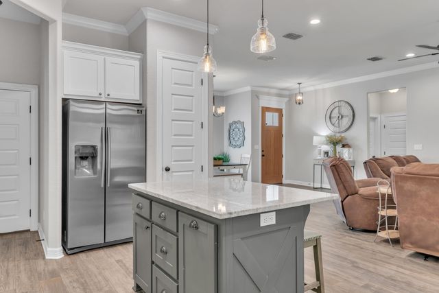106 Ball Park Dr, Hallsville, TX 75650