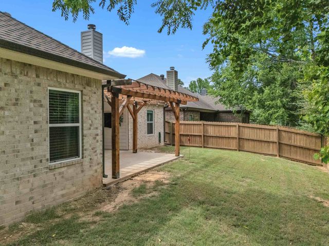 106 Ball Park Dr, Hallsville, TX 75650