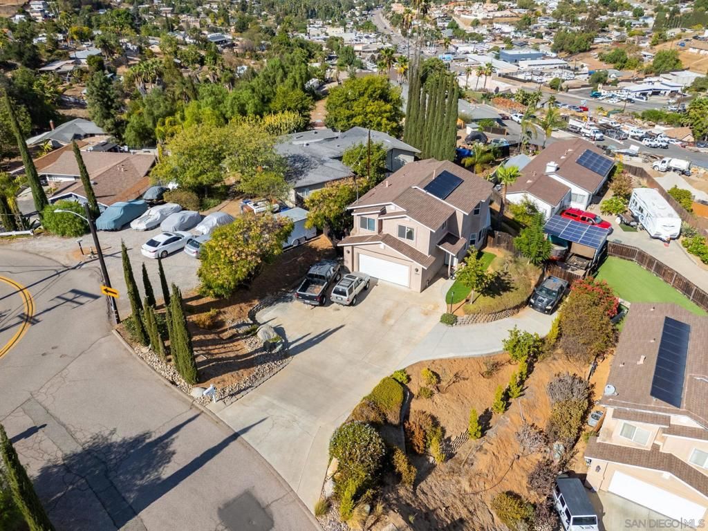 11820 Gardena, Lakeside, CA 92040 — exterior