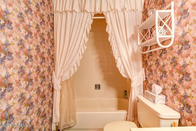 33 Maple Lane B, Brielle, NJ 08730