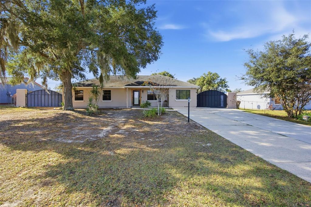 1114 HICKORY ROAD, Ocala, FL 34472
