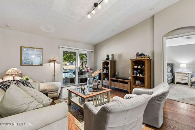 16194 MAGNOLIA GROVE Way, Jacksonville, FL 32218