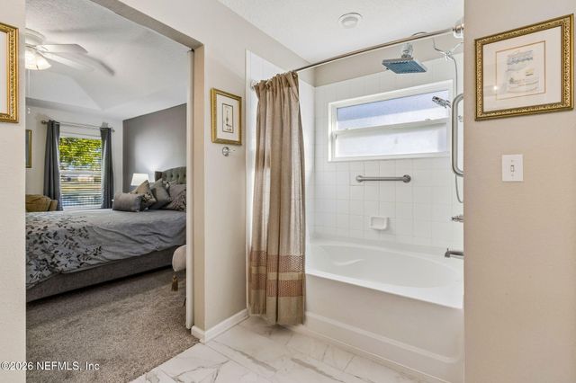 16194 MAGNOLIA GROVE Way, Jacksonville, FL 32218