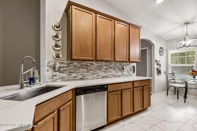 16194 MAGNOLIA GROVE Way, Jacksonville, FL 32218