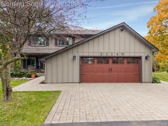 21140 Harrington Street, Clinton Charter Township, MI 48036