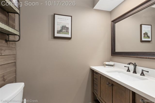 21140 Harrington Street, Clinton Charter Township, MI 48036