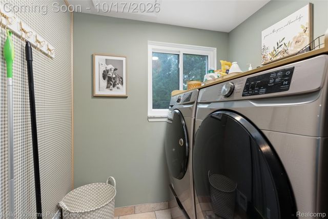 21140 Harrington Street, Clinton Charter Township, MI 48036