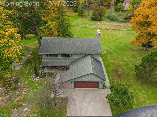 21140 Harrington Street, Clinton Charter Township, MI 48036