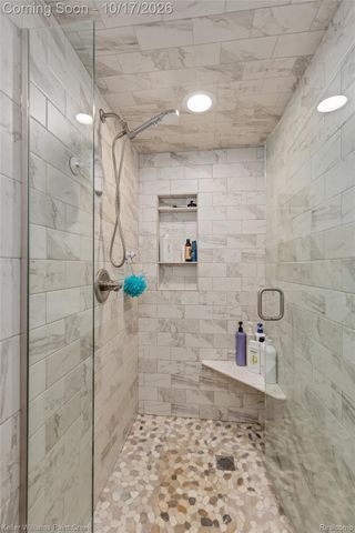 21140 Harrington Street, Clinton Charter Township, MI 48036