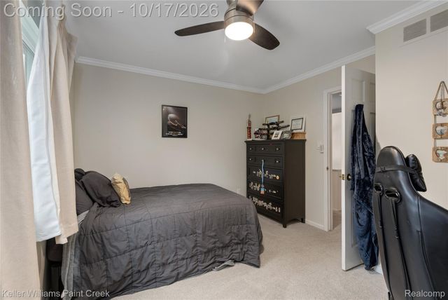 21140 Harrington Street, Clinton Charter Township, MI 48036