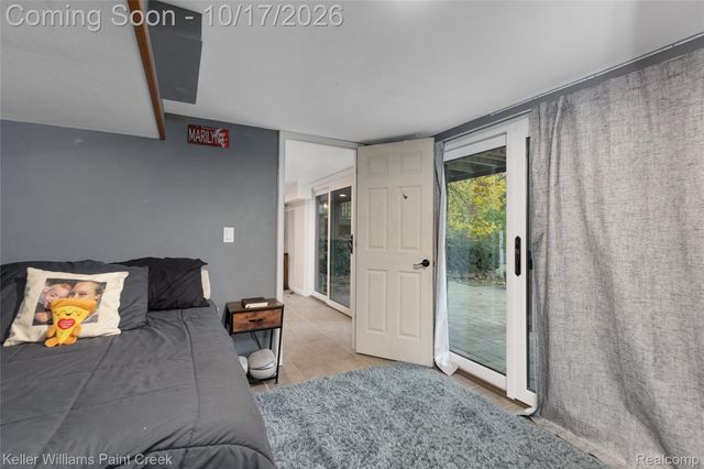 21140 Harrington Street, Clinton Charter Township, MI 48036
