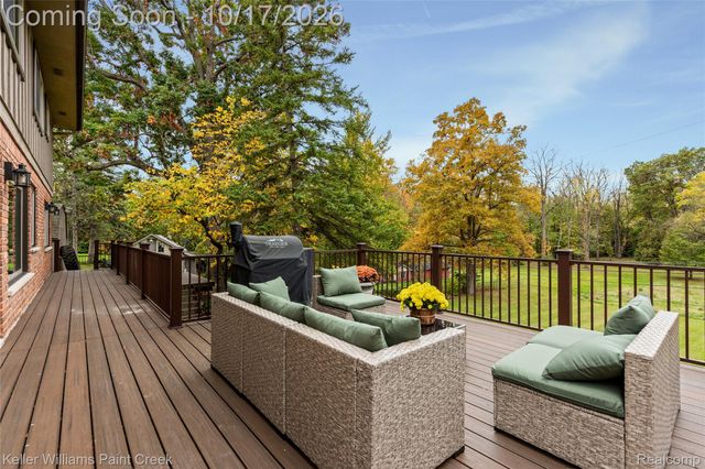21140 Harrington Street, Clinton Charter Township, MI 48036