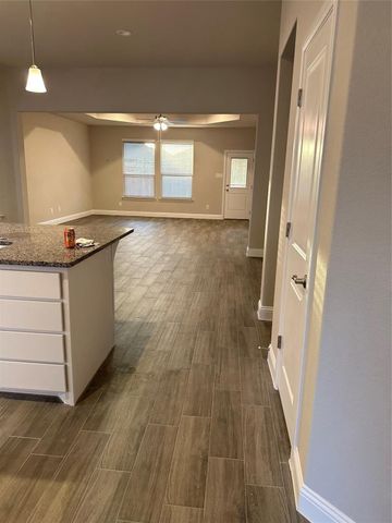 11521 Hartwell Lane, Fort Worth, TX 76244