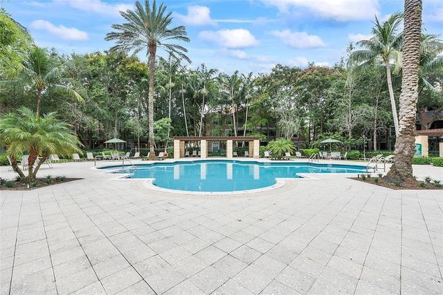 6584 W Sample Road 6584, Coral Springs, FL 33067