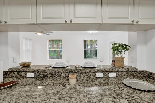 6584 W Sample Road 6584, Coral Springs, FL 33067