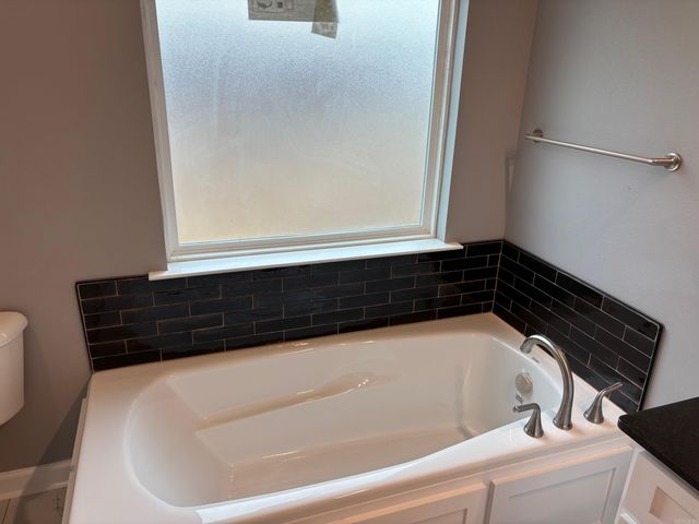 1950 Shadow Falls Drive, Conway, AR 72032