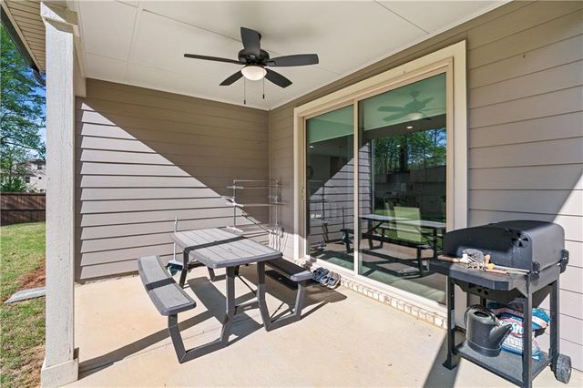 585 Briard Drive, Sugar Hill, GA 30518