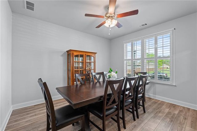 585 Briard Drive, Sugar Hill, GA 30518