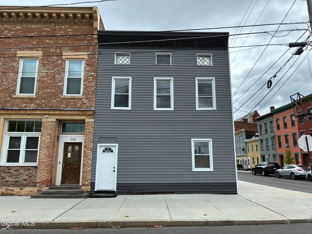 68 Bassett Street, Albany, NY 12202