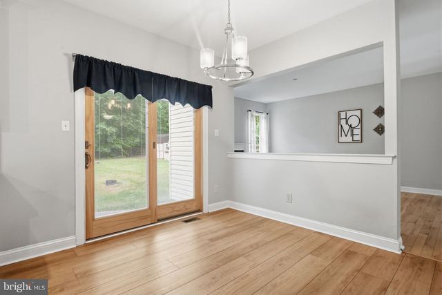 2027 OAK AVE, Jamison, PA 18929